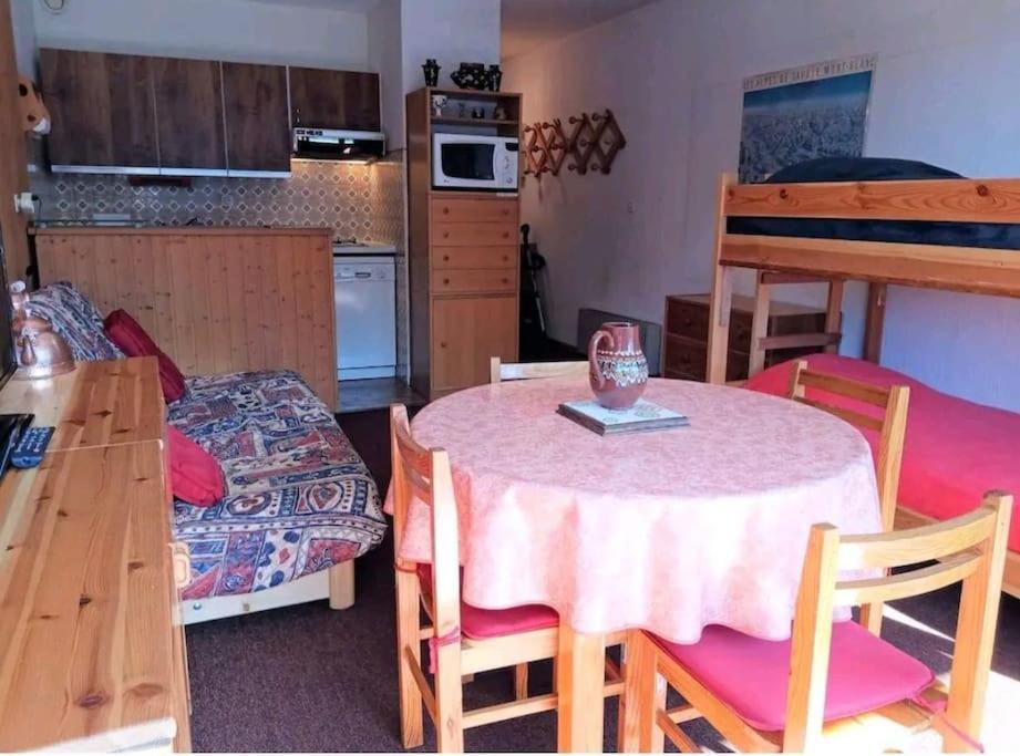 Studio 2 A 4 Pers Proximite Immediate Du Centre Châtel Dış mekan fotoğraf